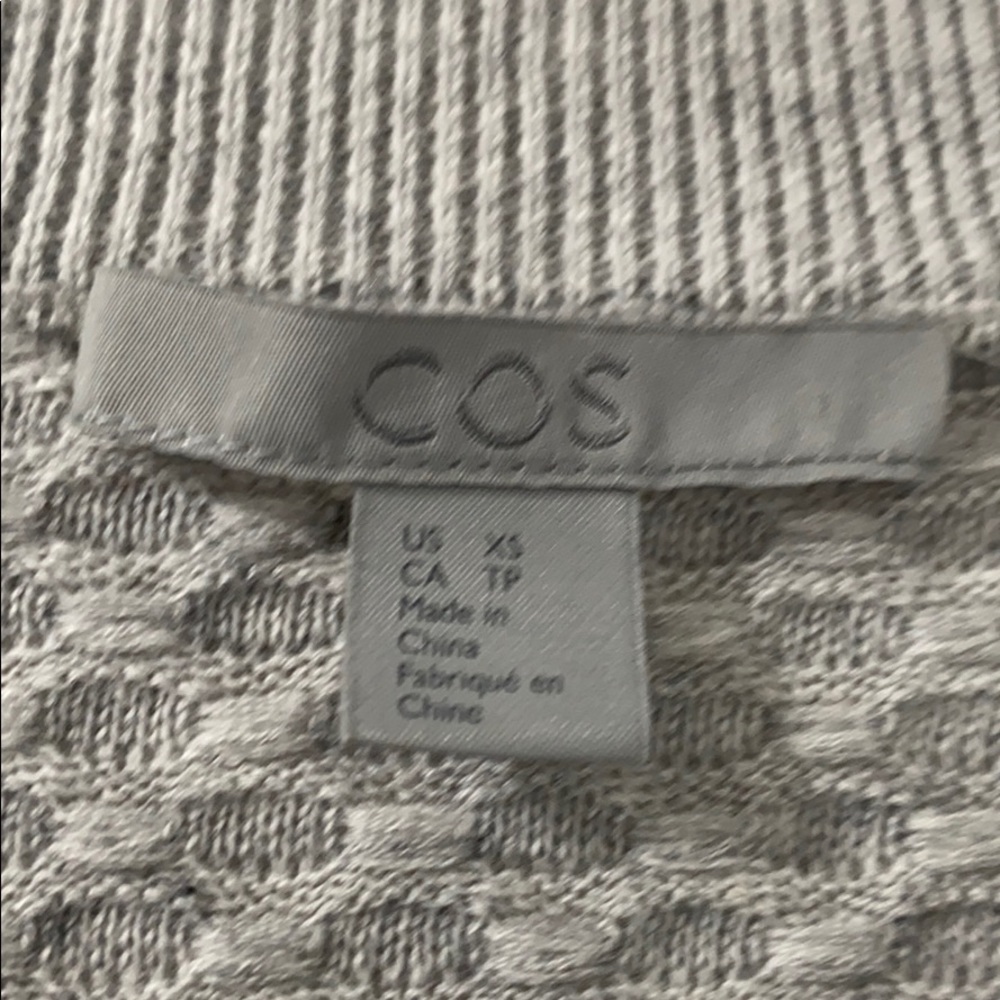 Sweater - Picture 5 of 9